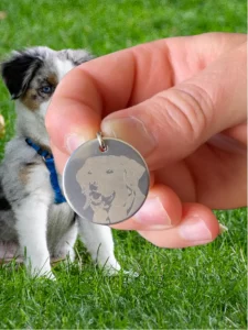 Custom Engraved Pet Tag with Photo Option – High-quality stainless steel pet tag featuring a personalised pet photo engraving.